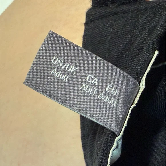 Puma Classic Black Hat. - Picture 3 of 5